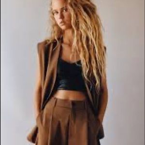 Zara Women’s Faux Leather Crop Top